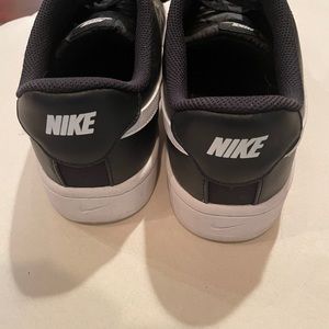 Nike mens casual shoes
